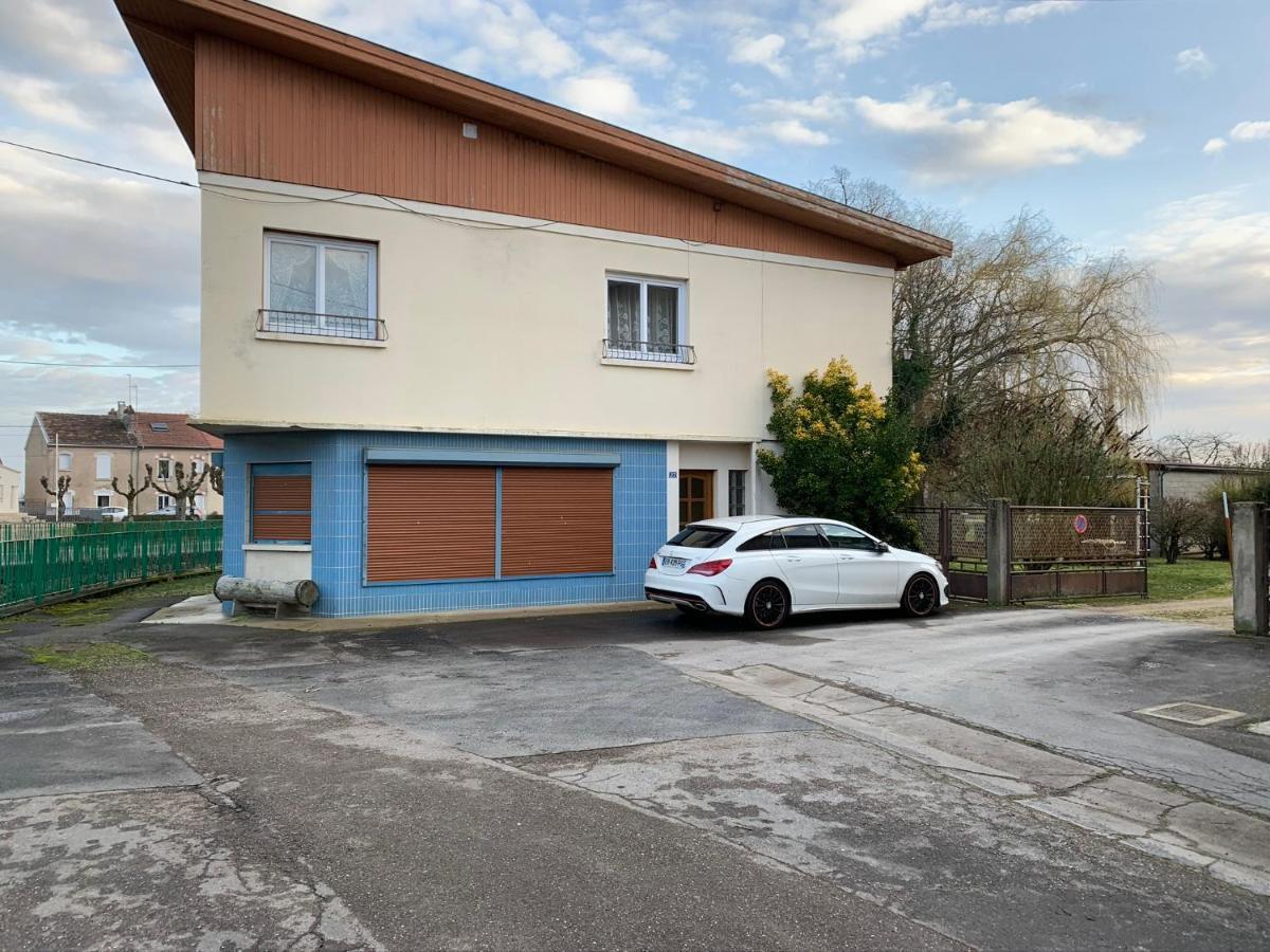 Appartement Dans Maison Avec Cour Et Parc Fresnes-en-Woevre Экстерьер фото
